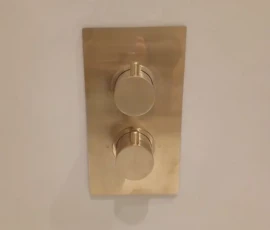 Plomberie/Sanitaire : boutons de douche Plomberie/Sanitaire : boutons de douche